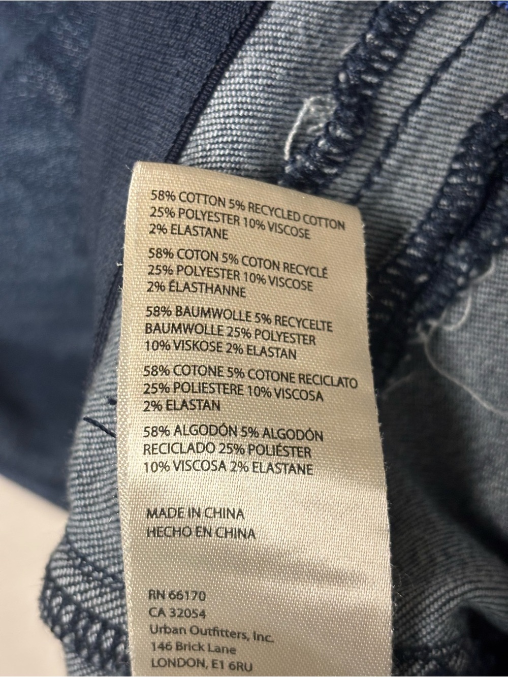 Pilcro by Anthropologie pull on flare jeans, size 30 - Picture 16 of 16